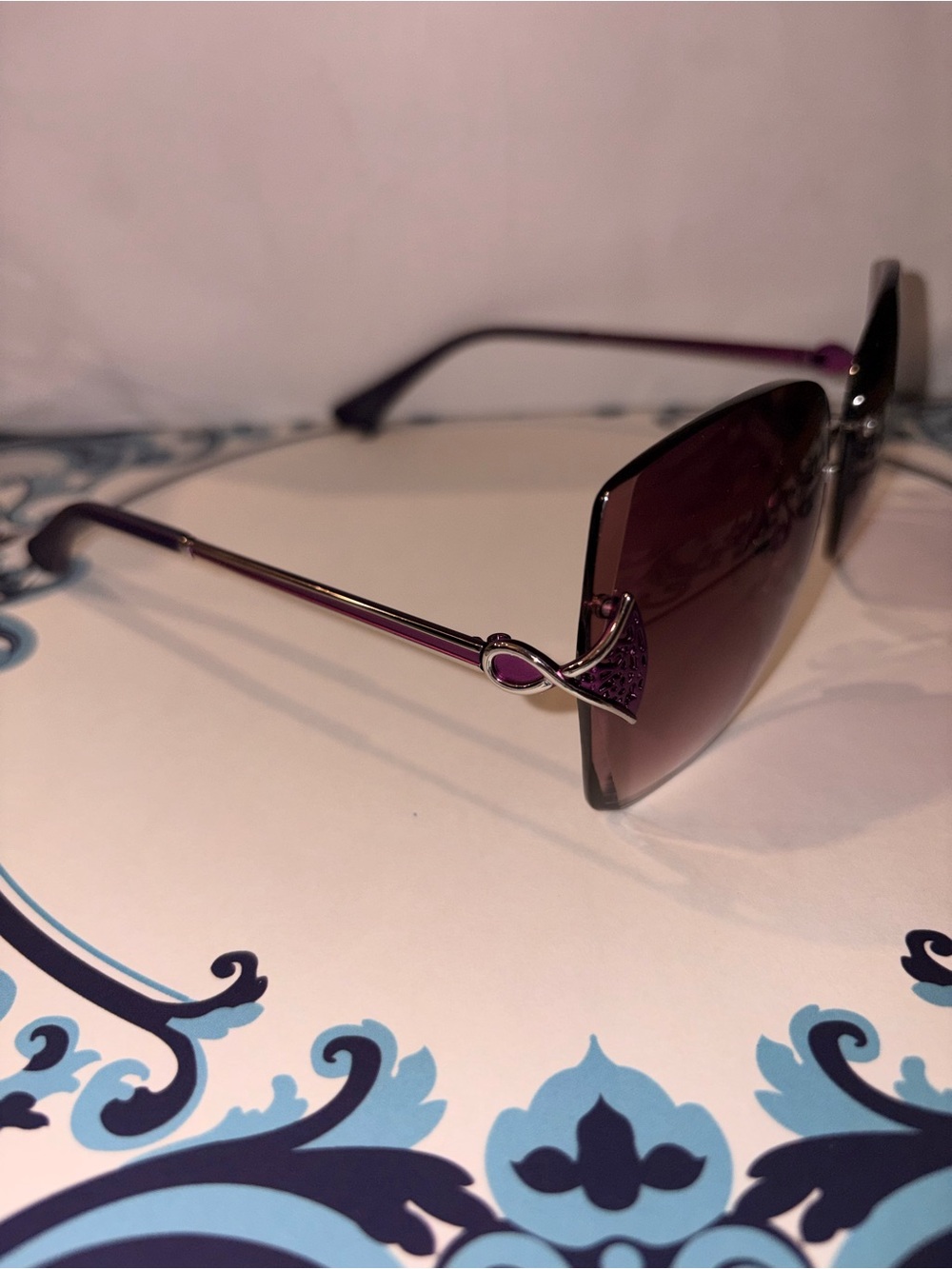 New Women's Purple Gradient Sunglasses
